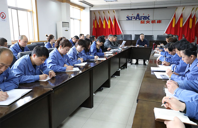 星火機床公司通過“三標”管理體系審核