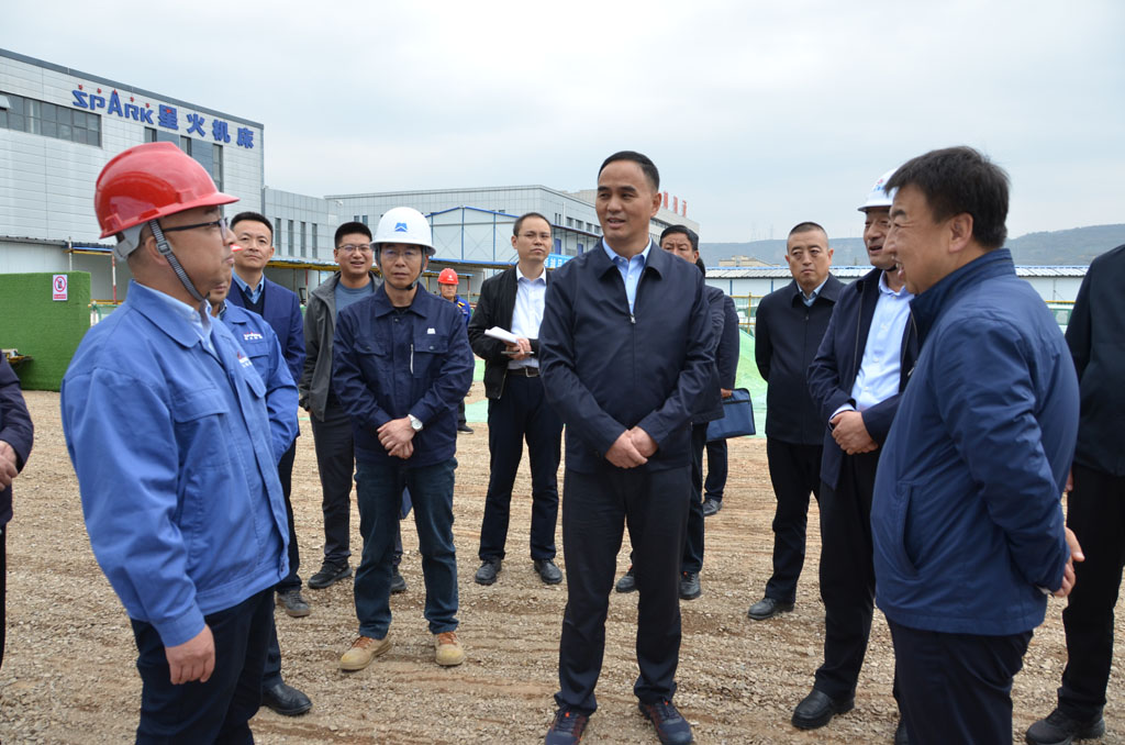 副市長胡志勇調研星火機床項目建設進展