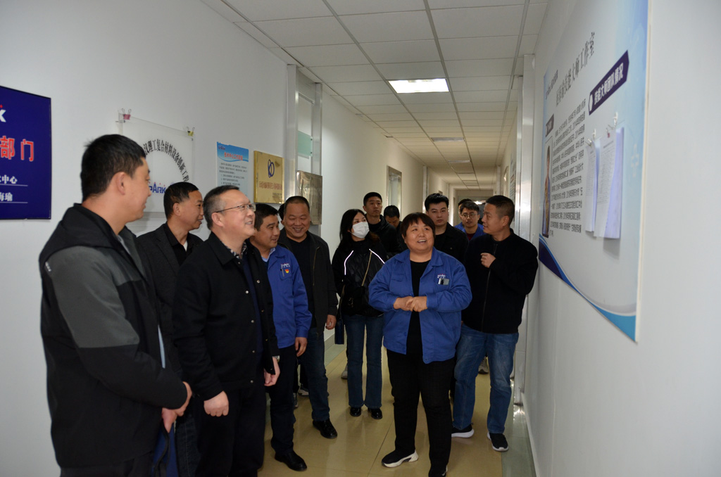 天水市人社局調研星火機床公司 享受“援企穩崗”政策并考核引進人才培養工作