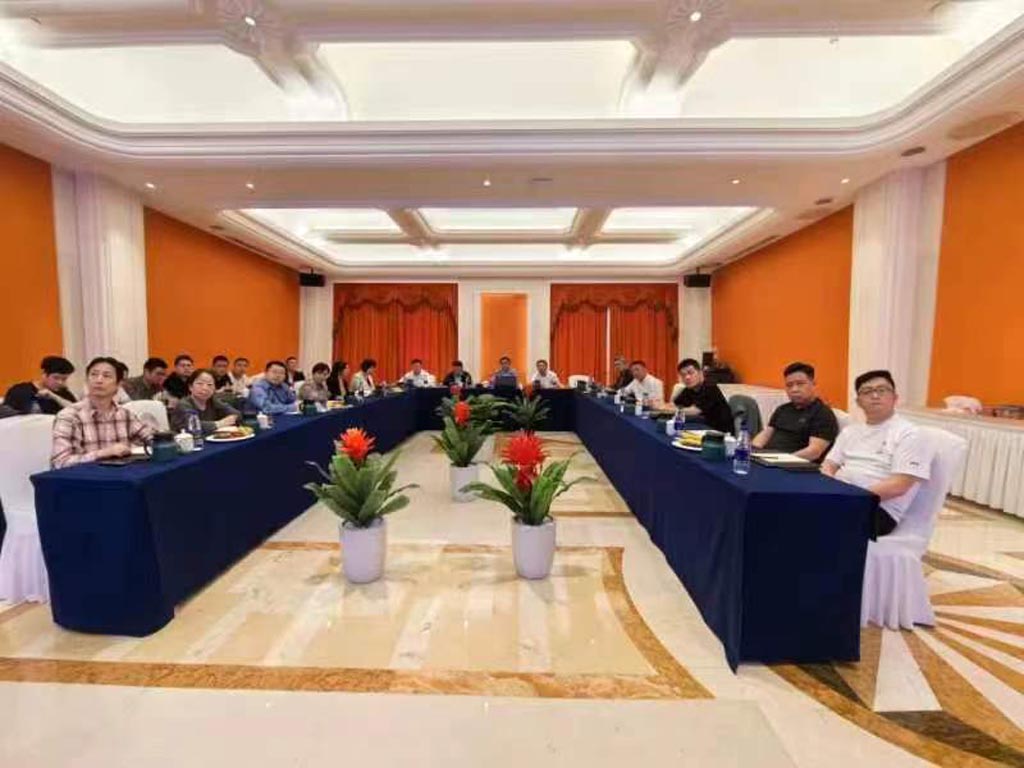 星火機(jī)床集團(tuán)公司召開南方地區(qū)經(jīng)銷商座談會