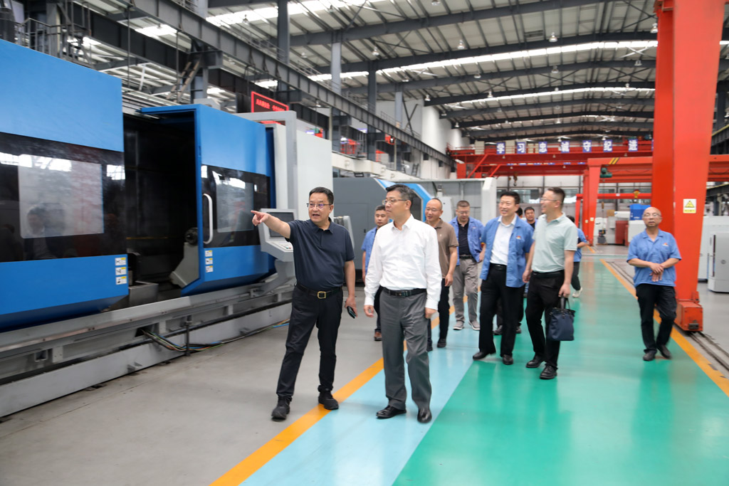 秦川機(jī)床董事長馬旭耀一行蒞臨星火數(shù)控參觀指導(dǎo)并座談