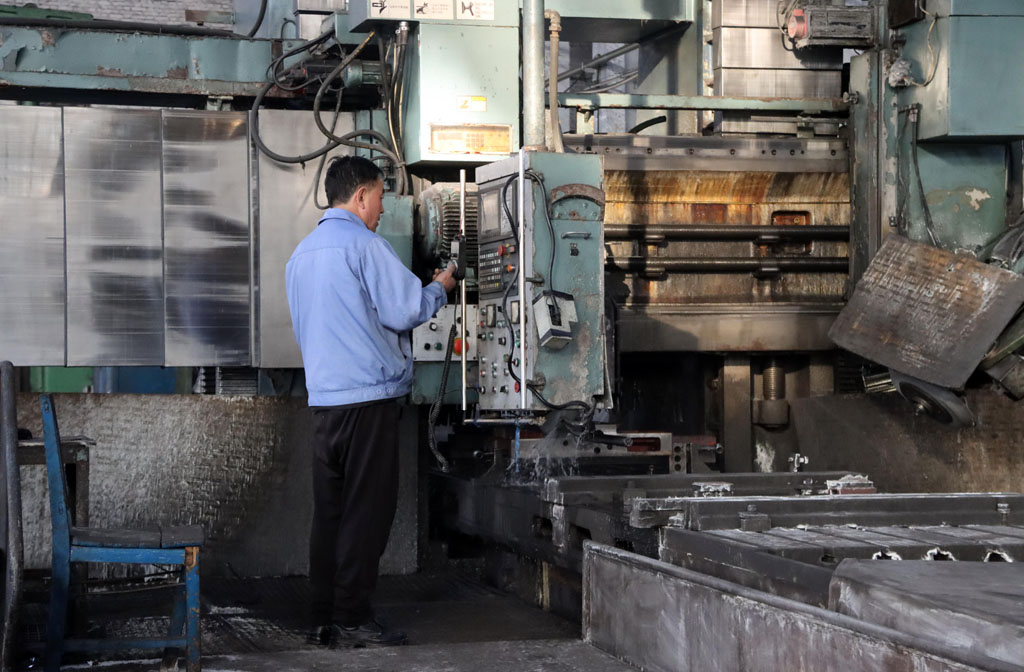 春意漸濃開工早 奮楫爭先譜新篇