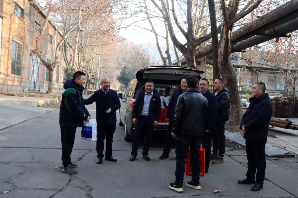 新春送暖，致敬堅守——星火數控公司領導慰問一線在崗職工
